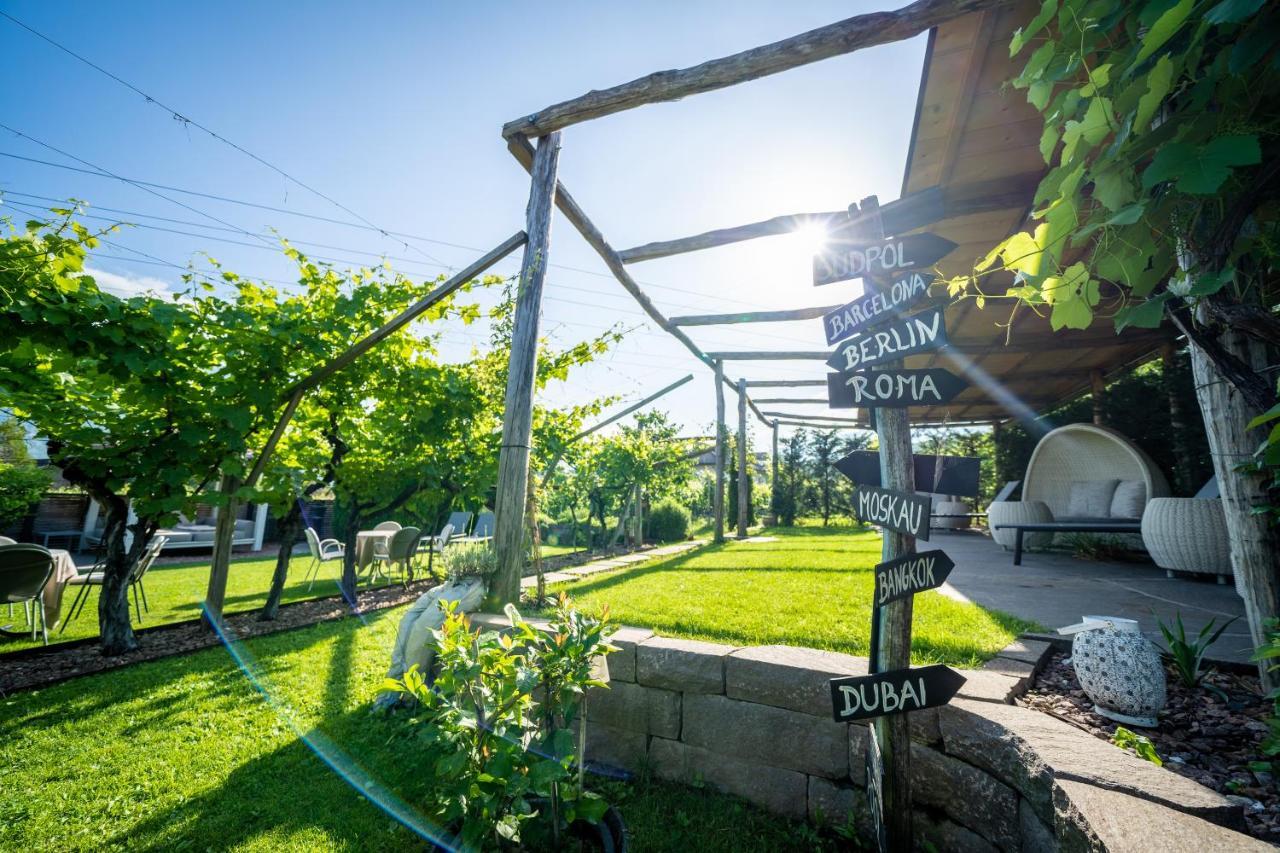 Hotel Frangart An Der Weinstrasse Appiano Sulla Strada Del Vino Esterno foto