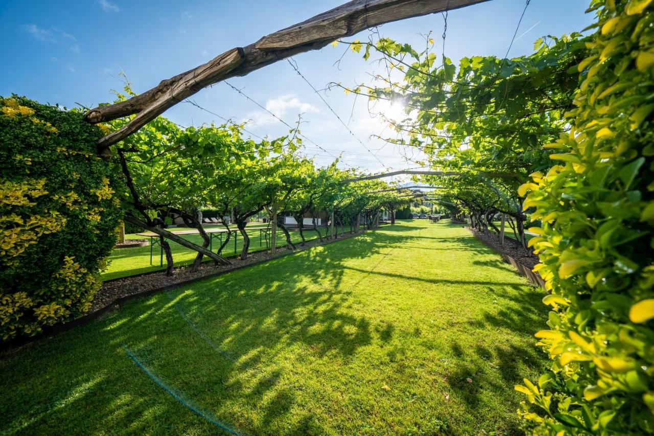 Hotel Frangart An Der Weinstrasse Appiano Sulla Strada Del Vino Esterno foto